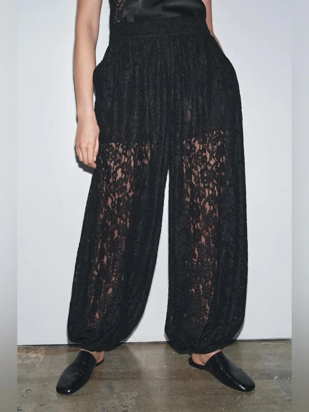 Zara lace ballon pants - Picture 3 of 15